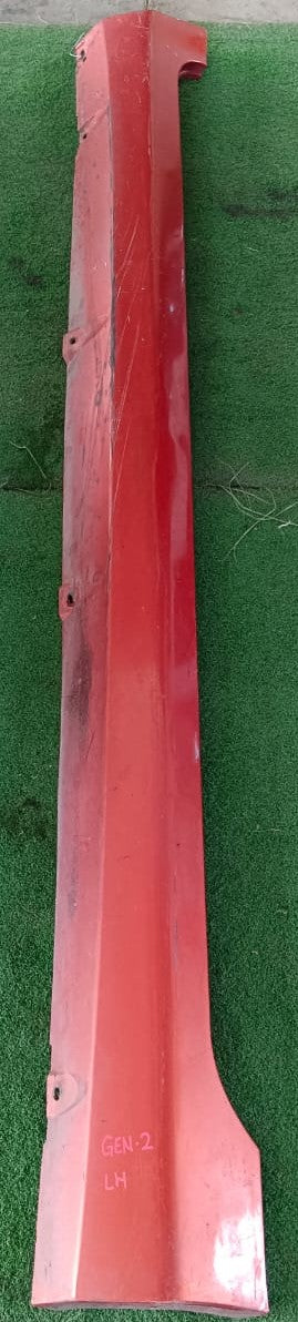 PROTON GEN2 SIDE SKIRT BLACK RH (PW841751)