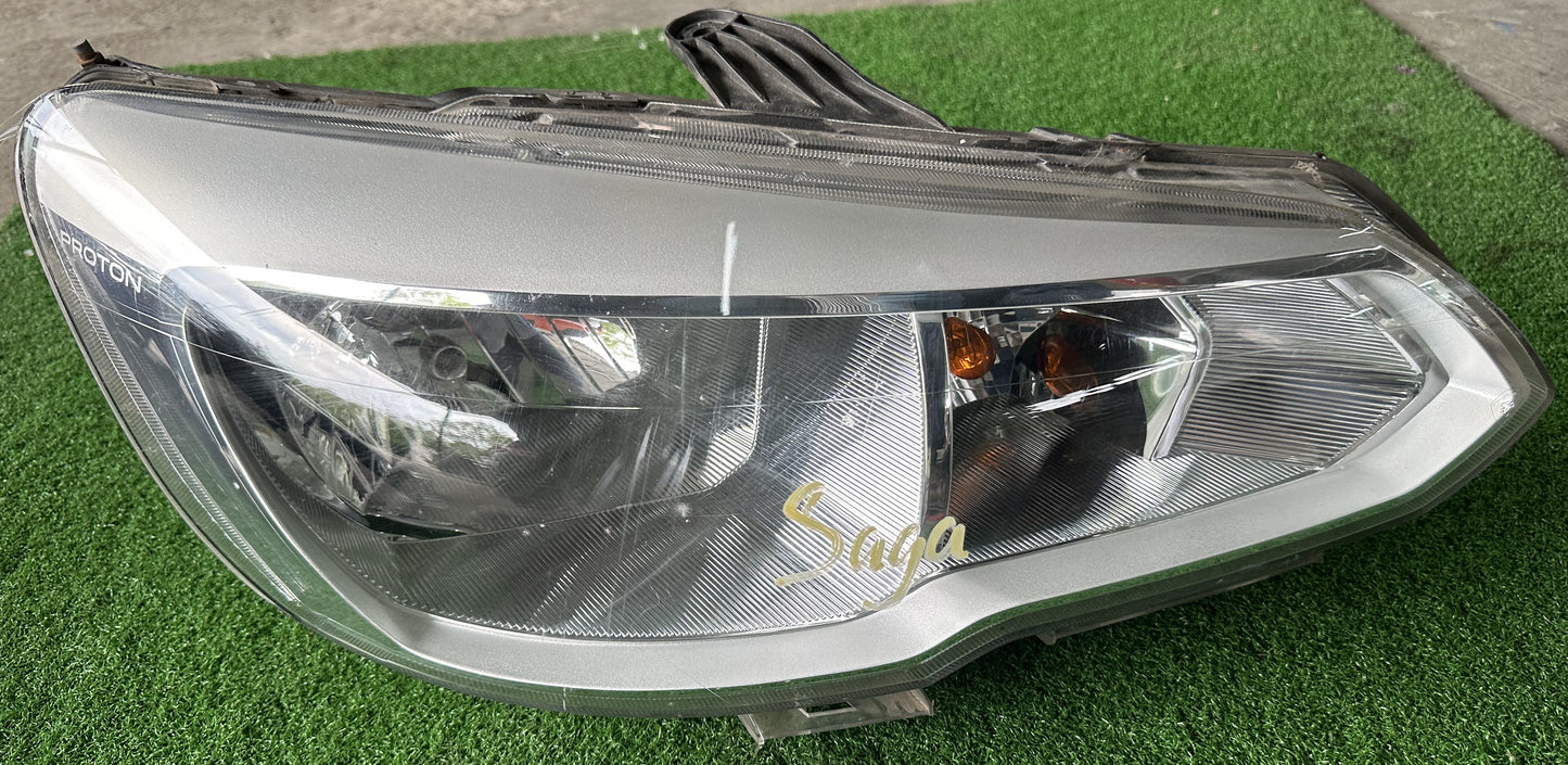 PROTON SAGA VVT HEAD LAMP RH (PW952992)