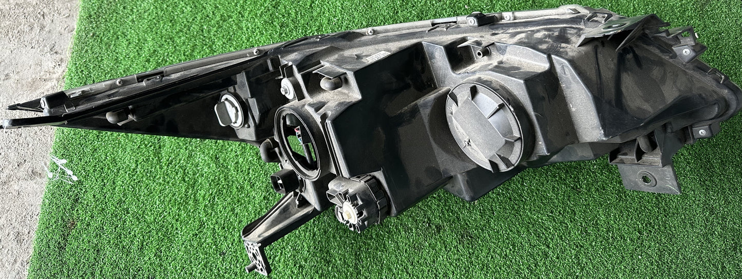 PROTON PERSONA VVT HEAD LAMP LH (PW953693)