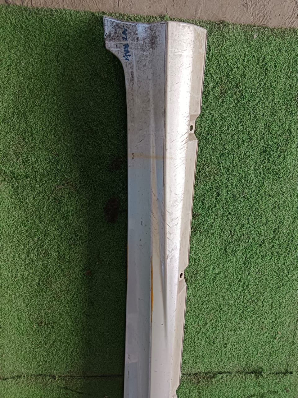 TOYOTA AVANZA SIDE SKIRT SILVER LH (PZ039-BZ001-1)