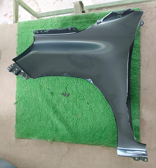 TOYOTA HILUX REVO (GUN125) 2015 4DOOR FRONT FENDER WITHOUT HOLE RH (TYN07M-201JA-RGNA)