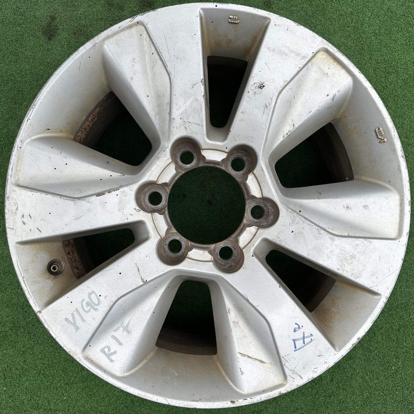 TOYOTA REVO GUN125 6HOLE 17X7.5J RIM (RIM00005)