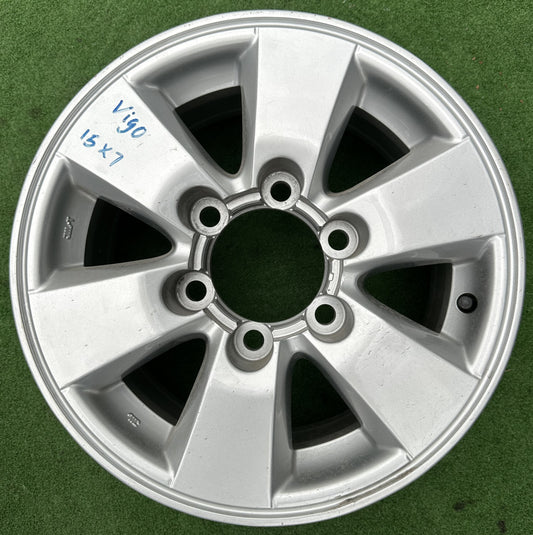 TOYOTA VIGO SR5 6HOLE 15X7J RIM (RIM00006)