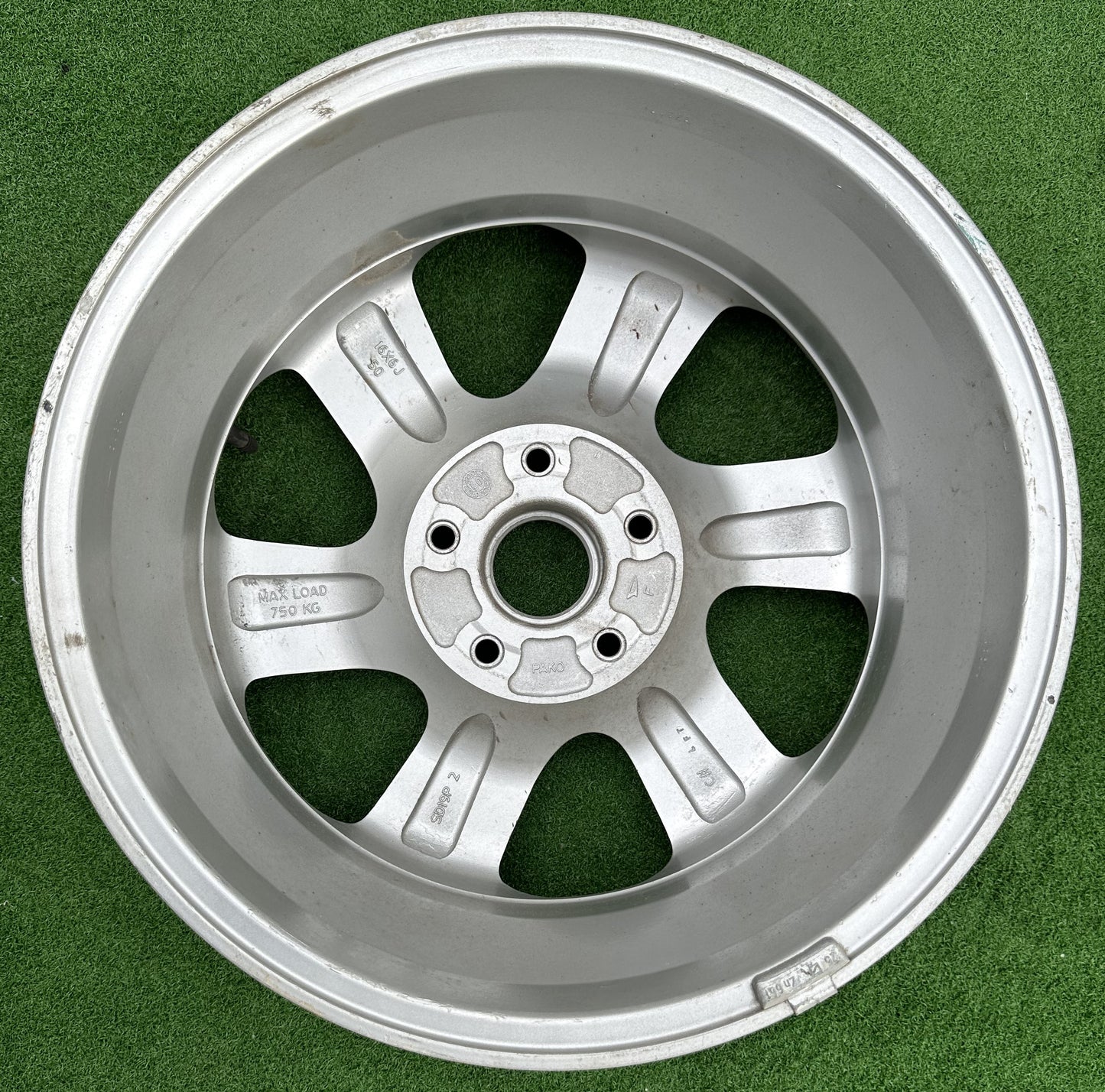 PERODUA KEMBARA 5HOLE 16X6J RIM (RIM00038)