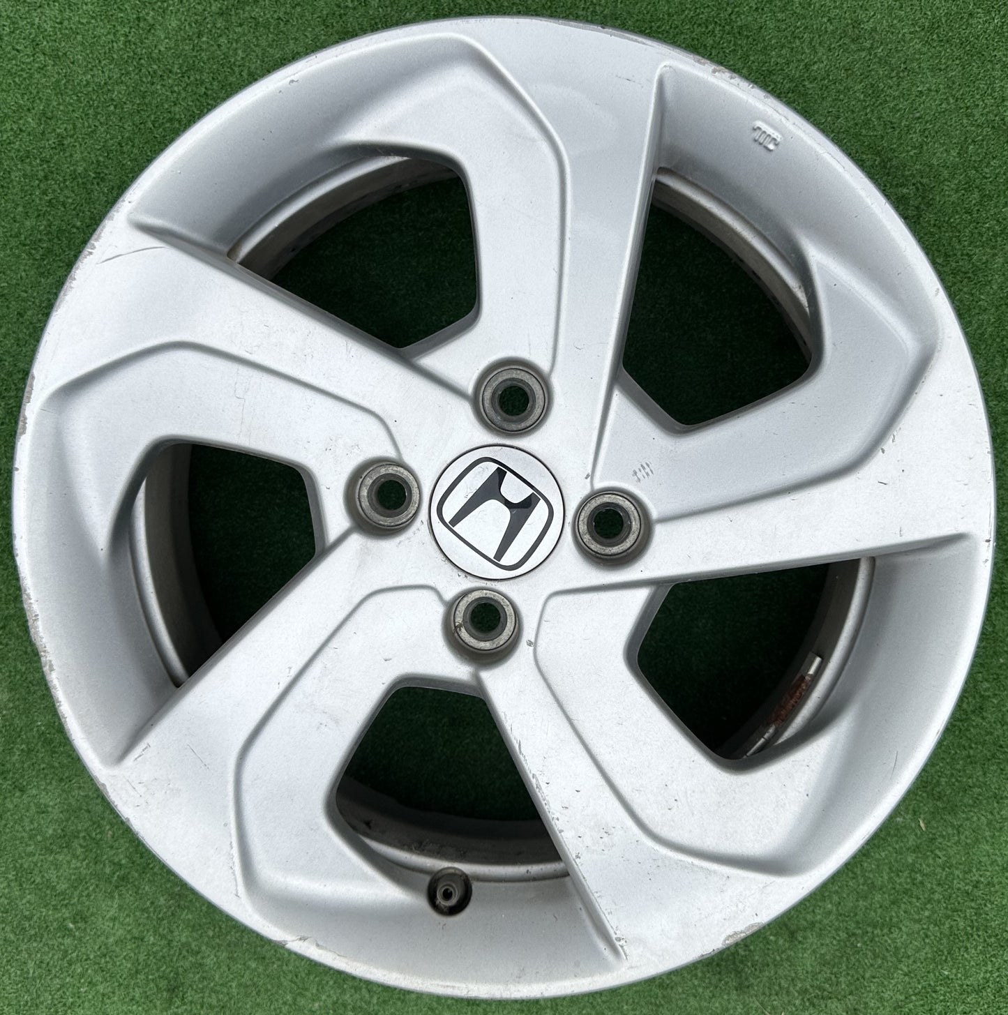 HONDA CITY GM6 4HOLE 15X5.5J RIM CHROME (RIM00047)