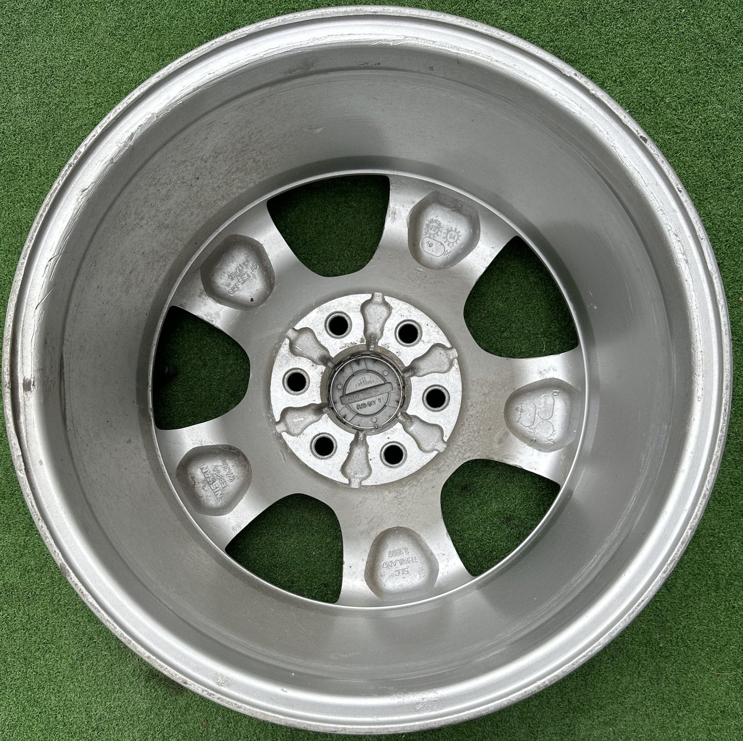 NISSAN NAVARA D40 6HOLE 16X7J RIM (RIM00067)