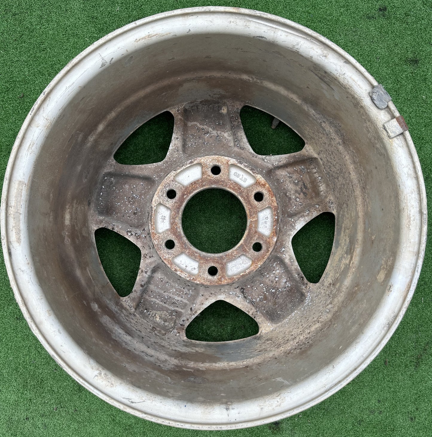 SPORT RIM 6HOLE 16X8J RIM (RIM00074)