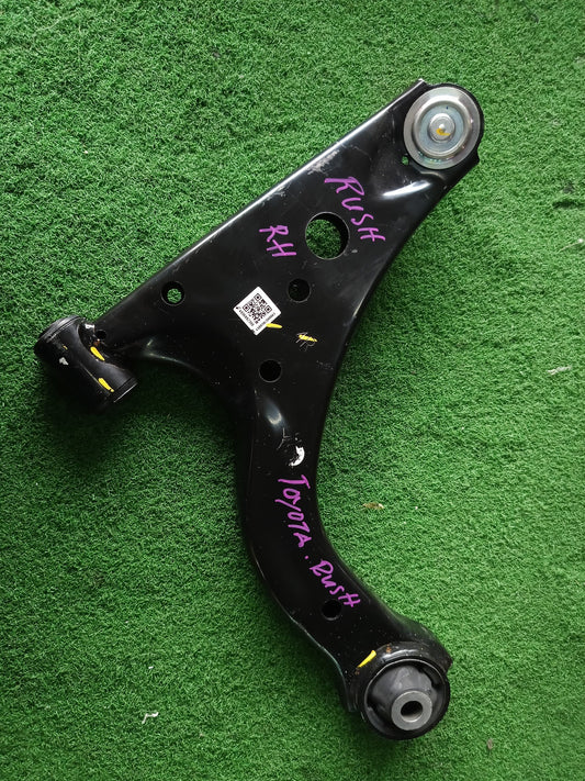 TOYOTA RUSH F800 LOWER ARM RH (NEW) (48068-BZ390)