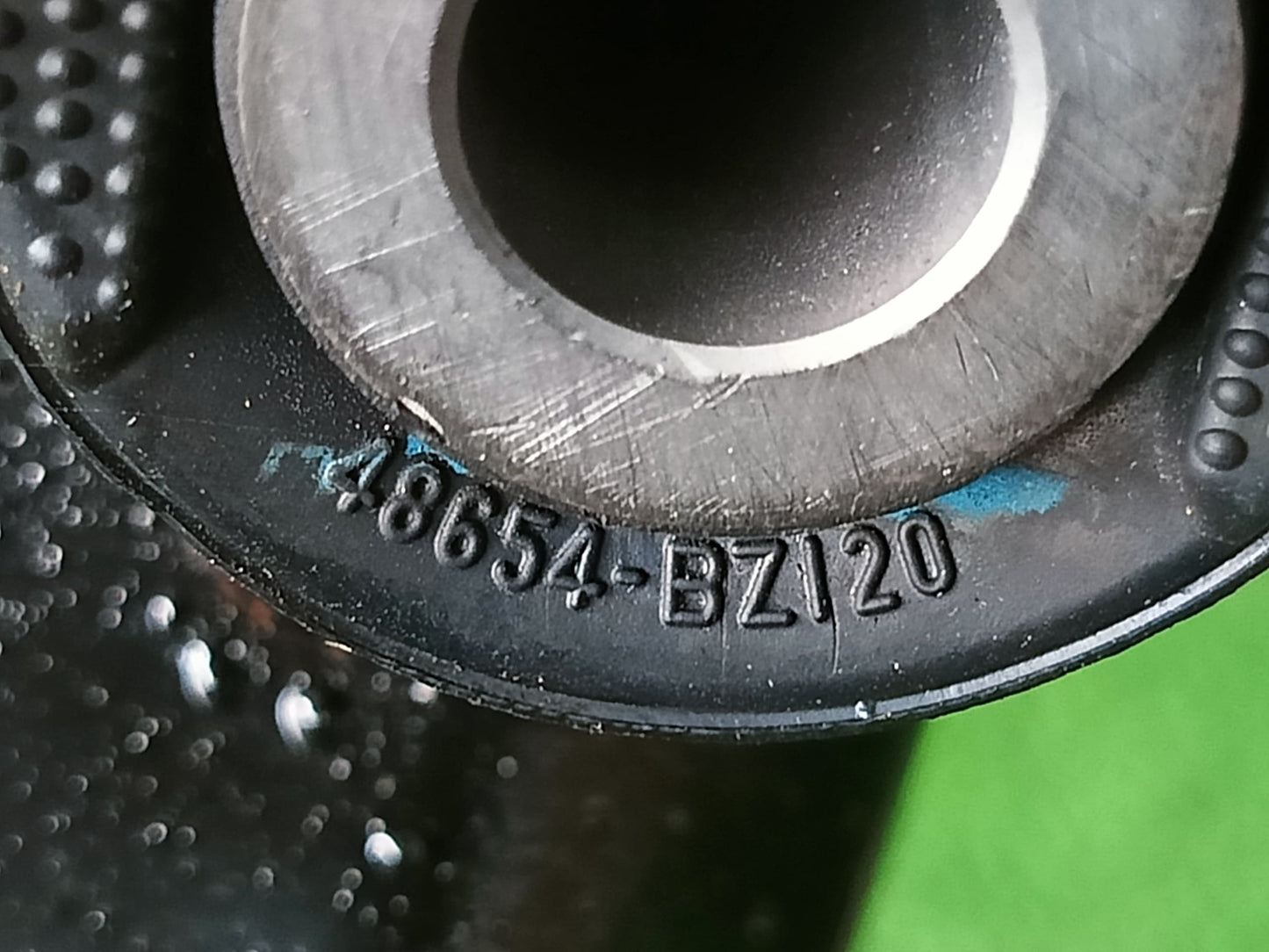 TOYOTA RUSH F800 LOWER ARM RH (NEW) (48068-BZ390)