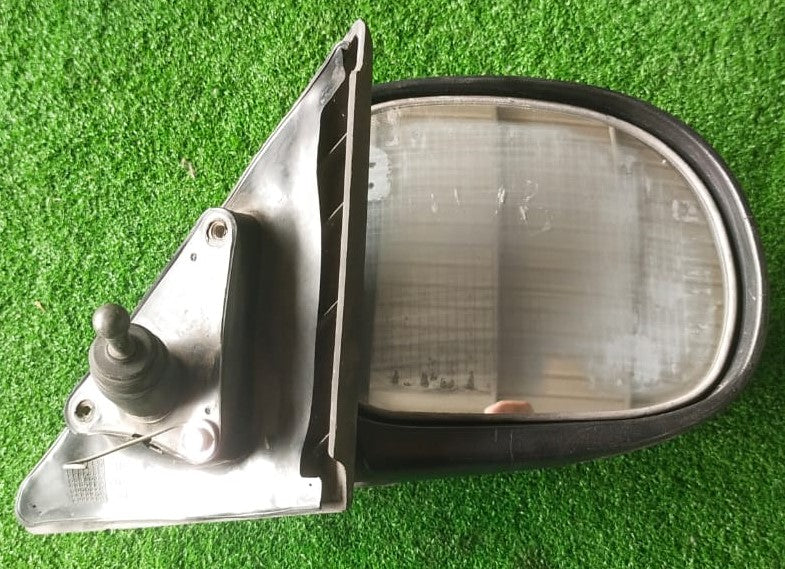 MERCEDES VAN SIDE MIRROR NO WIRE RH CHROME (SM00061)