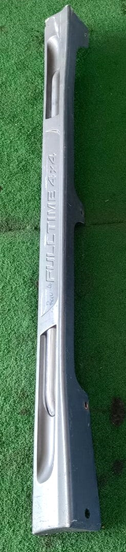 TOYOTA RAV4 SIDE SKIRT SILVER LH (SS003)