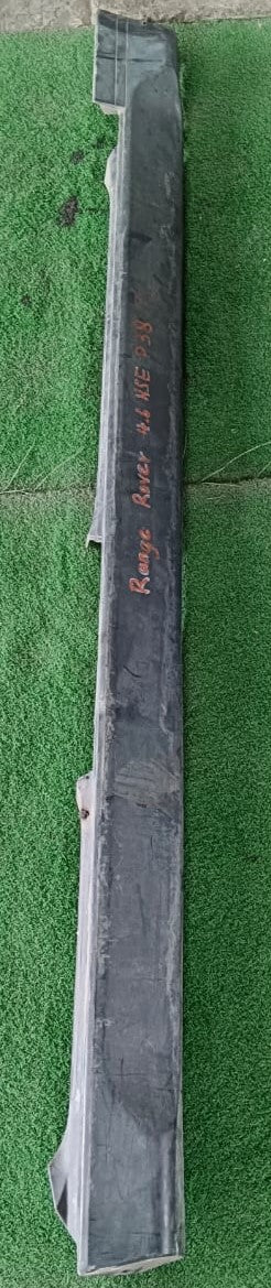 RANGER ROVER 4.6 HSE P38 SIDE SKIRT BLACK RH (SS004)