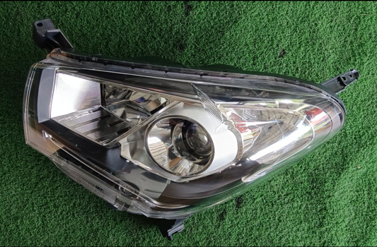 PERODUA MYVI SE 2015 HEAD LAMP LH (NEW) (PDV02D-4031A-LNND)