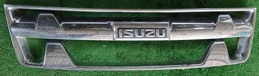 ISUZU DMAX VCROSS FRONT GRILLE CHROME (T00024)