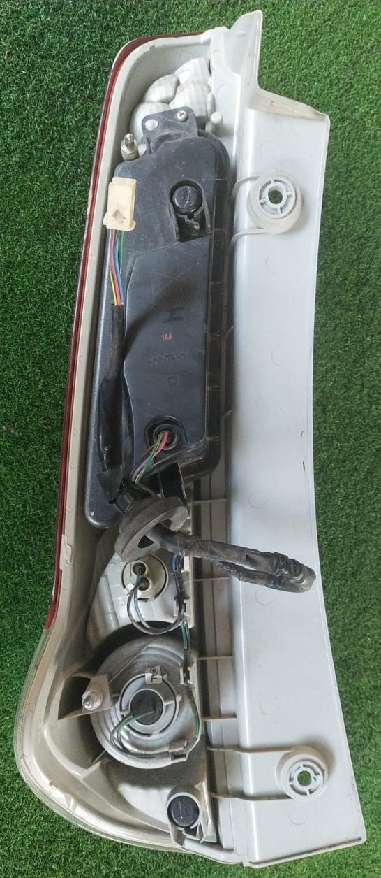 PERODUA ALZA TAIL LAMP RH (TL00104)