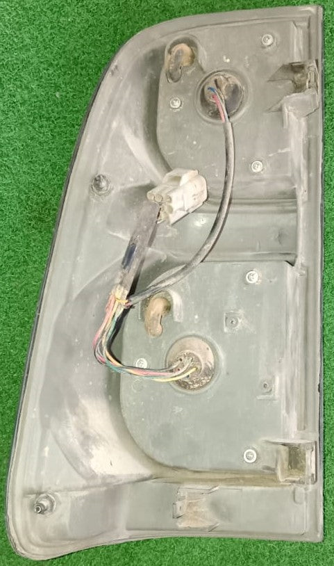 TOYOTA VIGO 2011 TAIL LAMP BLACK RH (B) (TL00119)