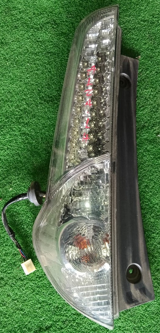 PERODUA ALZA TAIL LAMP WHITE LH (TL00121)