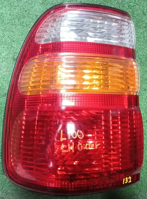 TOYOTA LAND CRUISER 100 OUTER TAIL LAMP LH (TL00132)