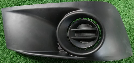 TOYOTA FORTUNER 2011 FOG LAMP COVER WITH HOLE RH (TYN07E-403AB-RFNX)