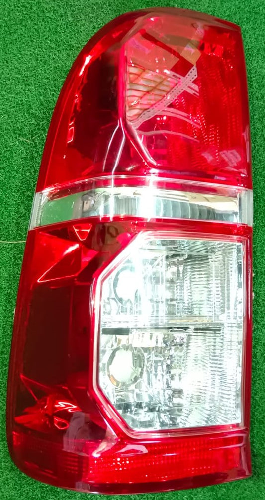 TOYOTA HILUX VIGO (KUN26) 2011 2/4DOOR TAIL LAMP LH (TYN07J-4036A-LNNP)