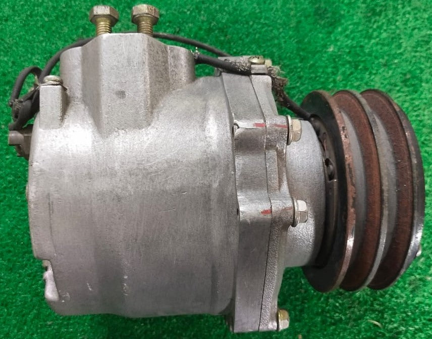 ISUZU INVADER COMPRESSOR (WXH-106-A18)