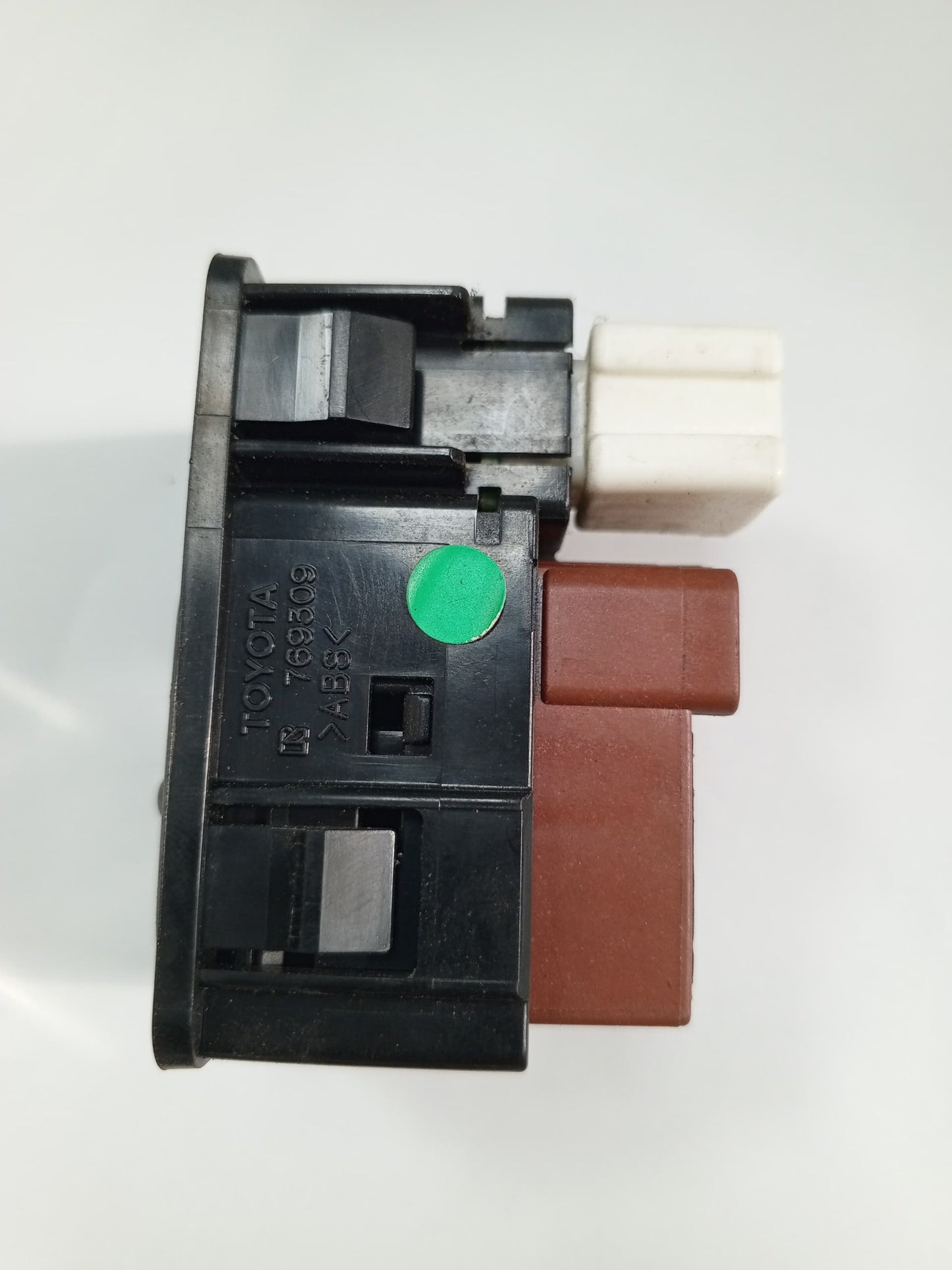 TOYOTA LANDCRUISER SIDE MIRROR SWITCH [769309]