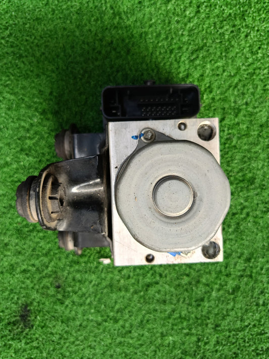 VOLKSWAGEN POLO ABS PUMP (6R0 614 117)