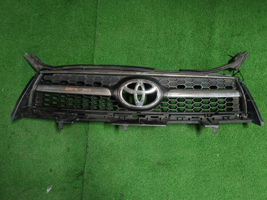 TOYOTA RAV 4 GRILLE (5311-0R040)