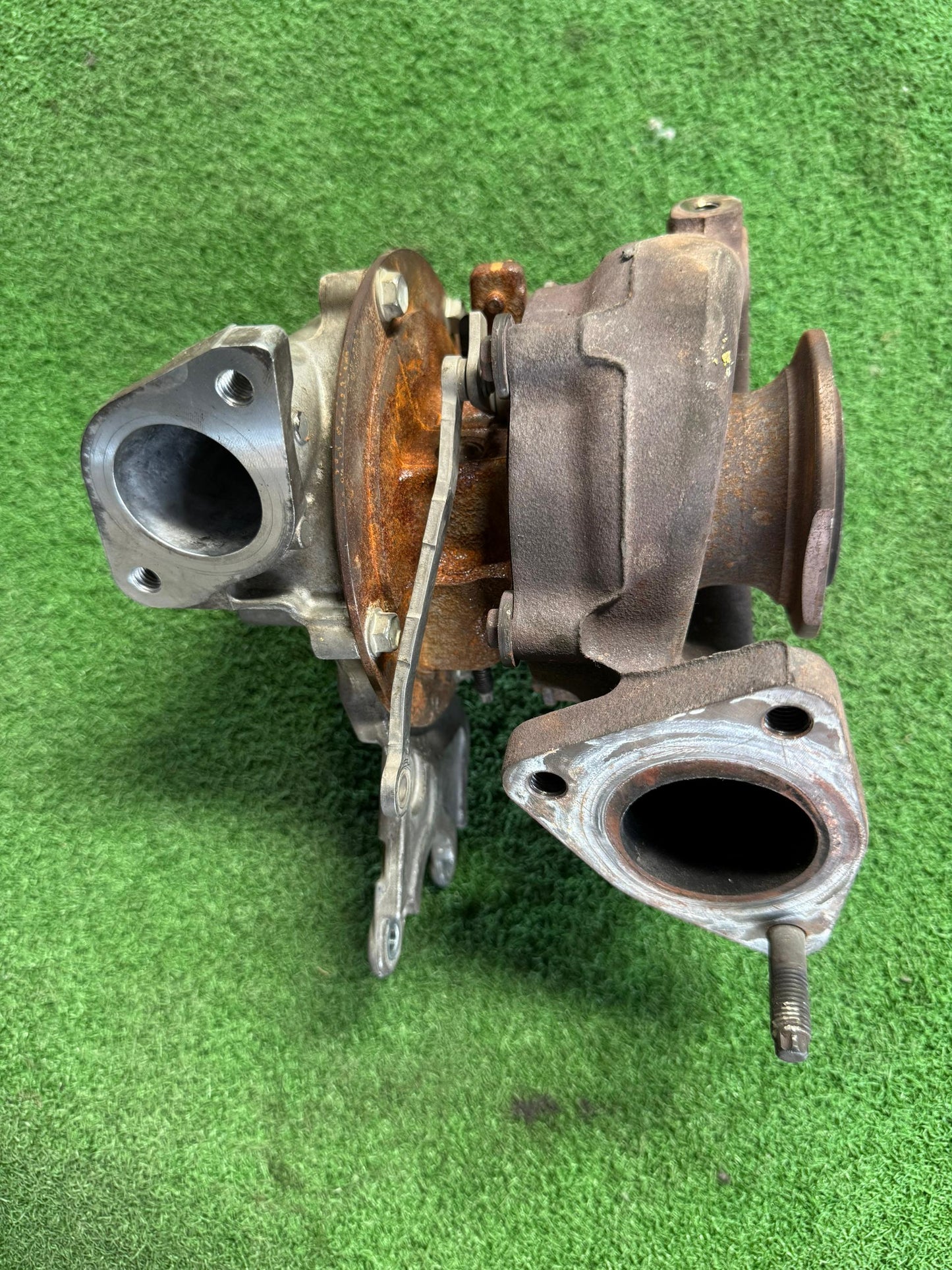 TOYOTA FORTUNER 2GD 2.4 TURBO (17201-11070-1)