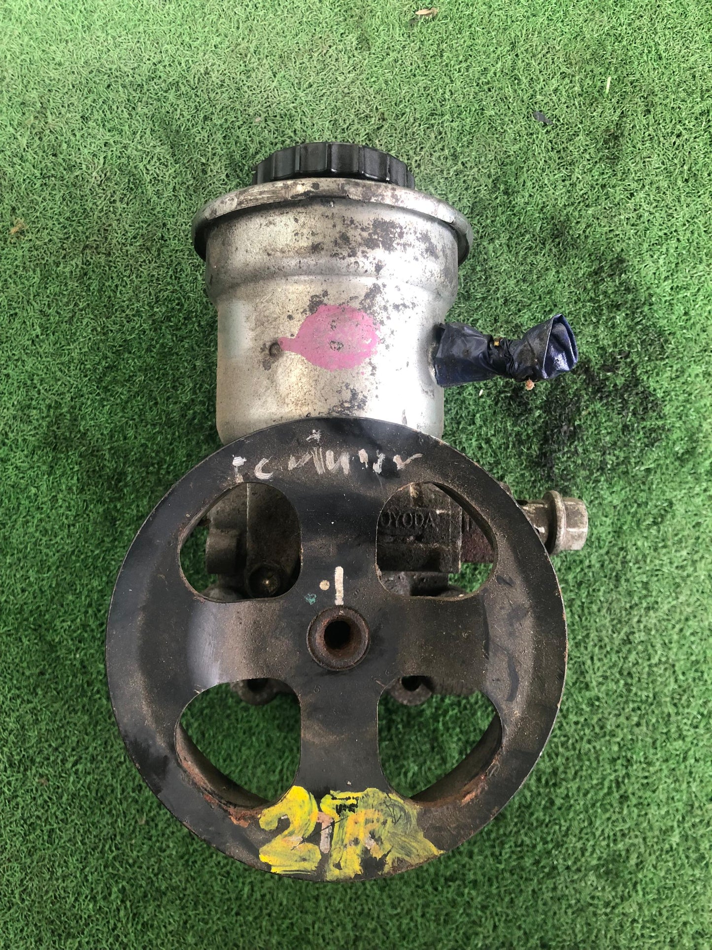 TOYOTA FORTUNER 2TR STEERING PUMP (SP0019)