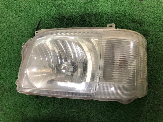 TOYOTA HIACE HEAD LAMP LH (HL0057)