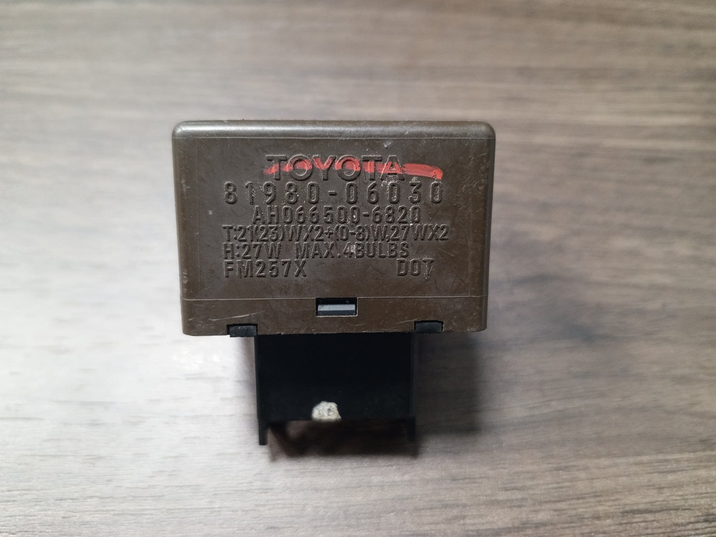 TOYOTA HILUX VIGO RELAY FLASHER (U) [81980-06030]