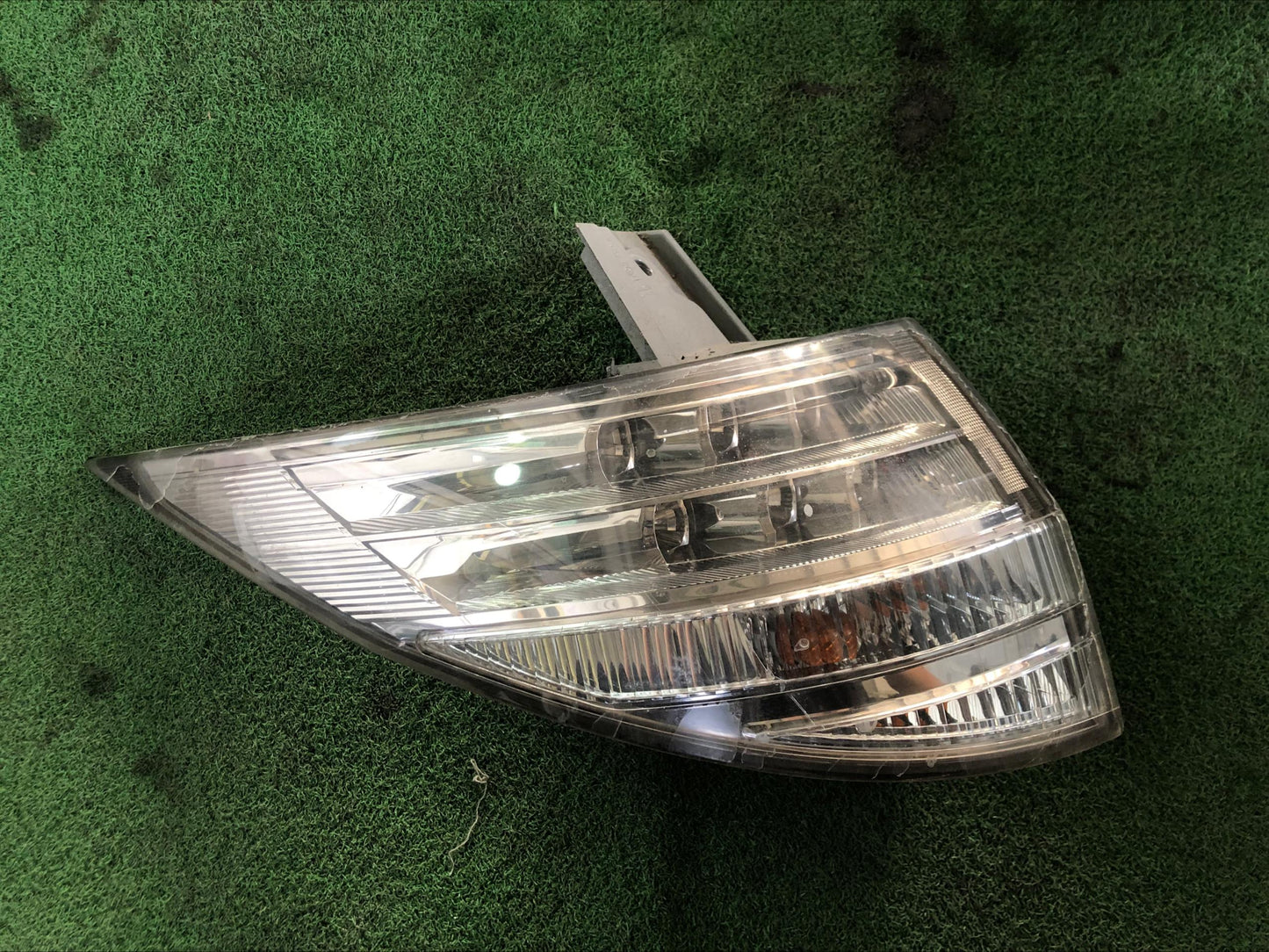 TOYOTA ESTIMA TAIL LAMP LH (TL00140)