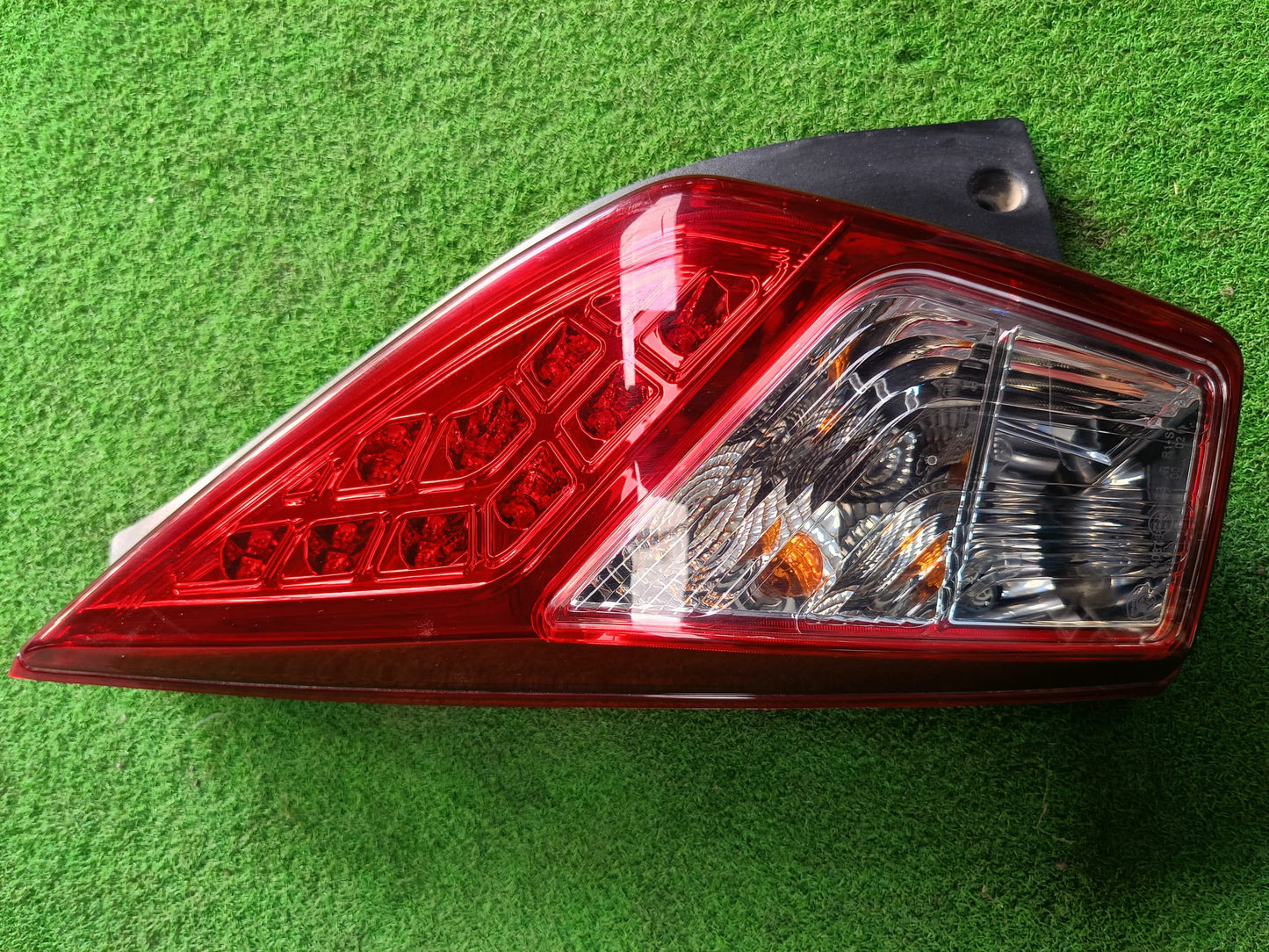 PROTON IRIZ TAIL LAMP LH (U) [TL00170]