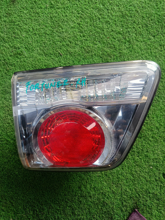 TOYOTA FORTUNER TAIL LAMP RH (U) [TL00172]