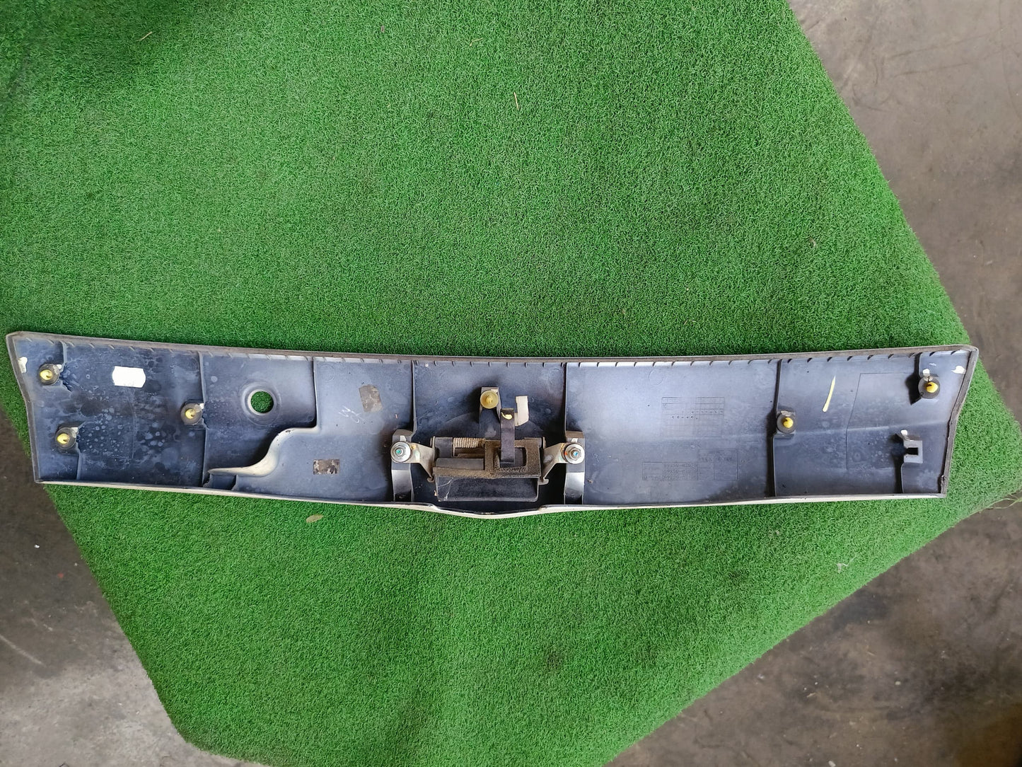 PERODUA MYVI LAGI BEST TAILGATE MOLDING (U) [TGM0003]