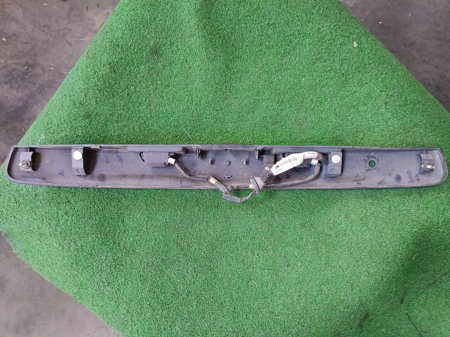 NISSAN ALMERA TAILGATE MOLDING (U) [TGM0004]