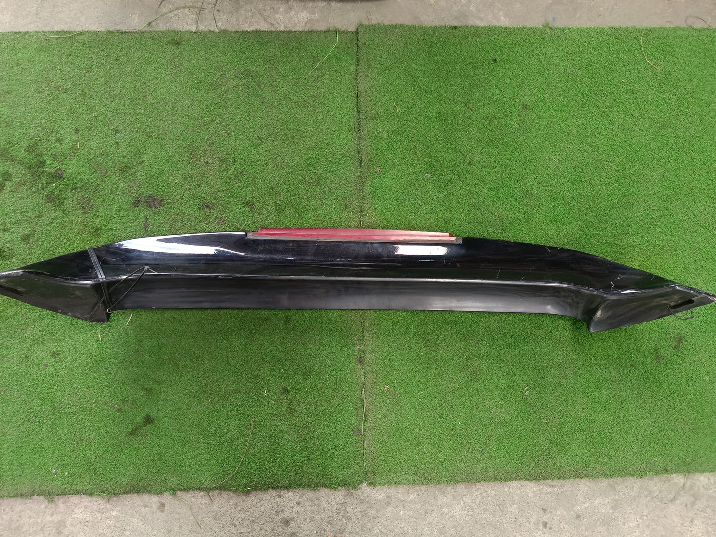 TOYOTA LANDCRUISER L80 SPOILER BLACK (U) [SIR002]