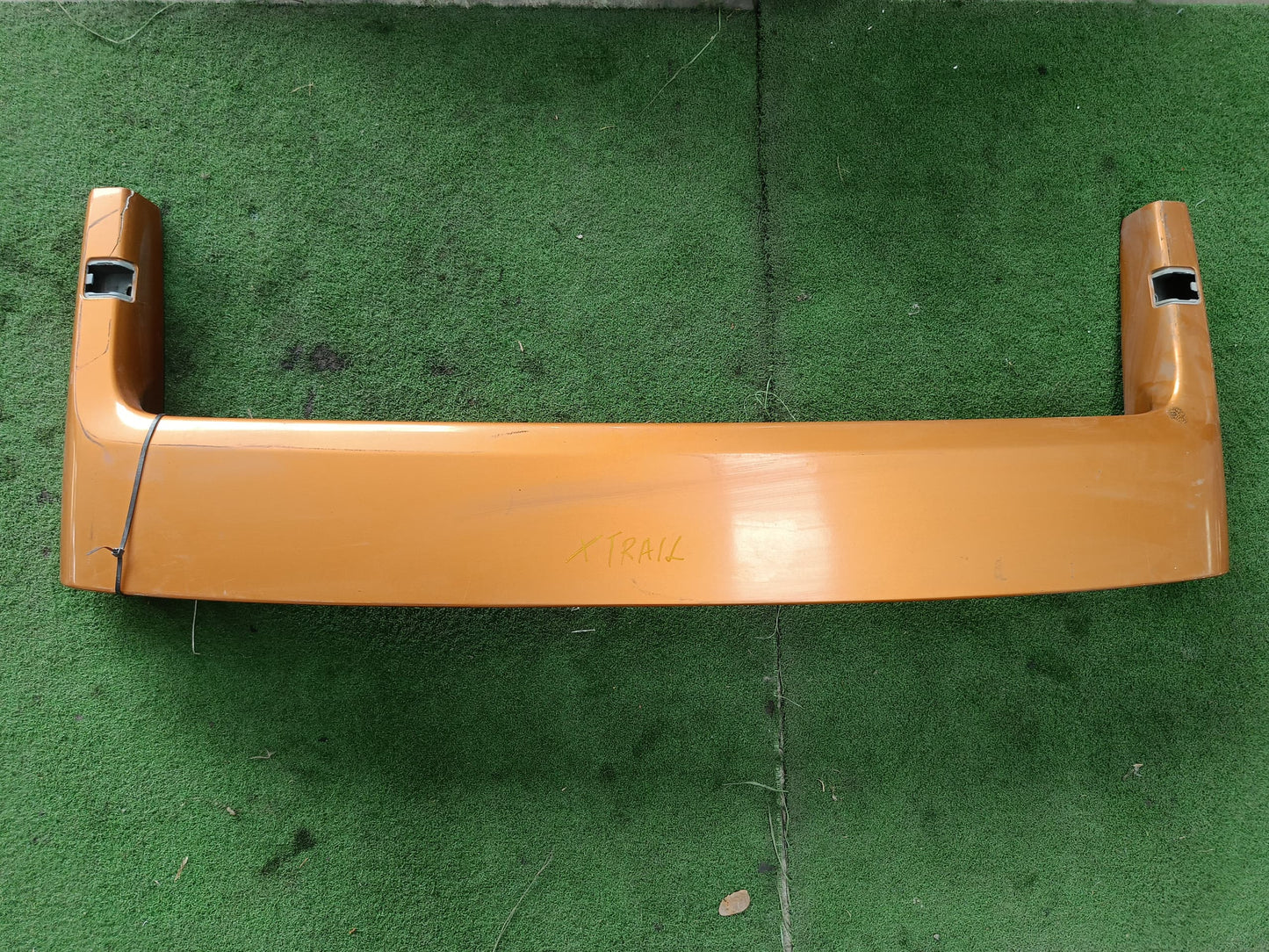NISSAN XTRAIL SPOILER YELLOW GOLD (U)[SIR008]