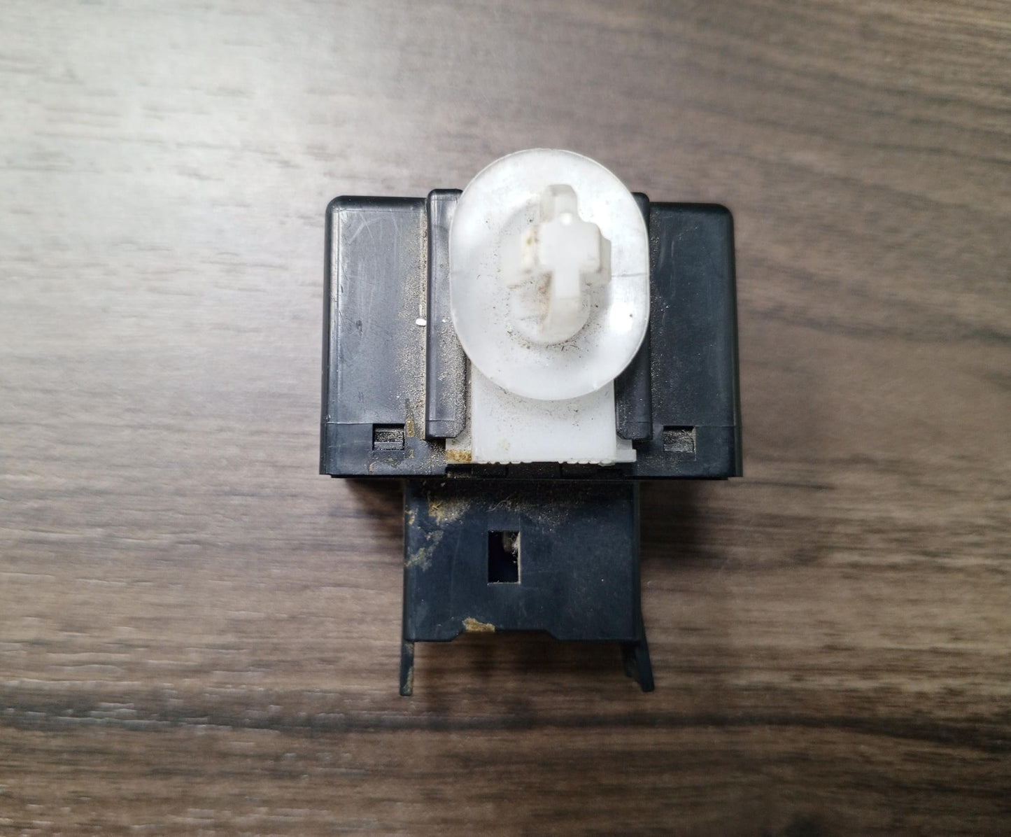 TOYOTA AVANZA FLASHER RELAY (U) [81980-BZ030]