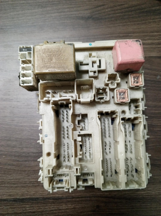 TOYOTA HIACE KDH200 FUSE BOX (U) [82730-26040]