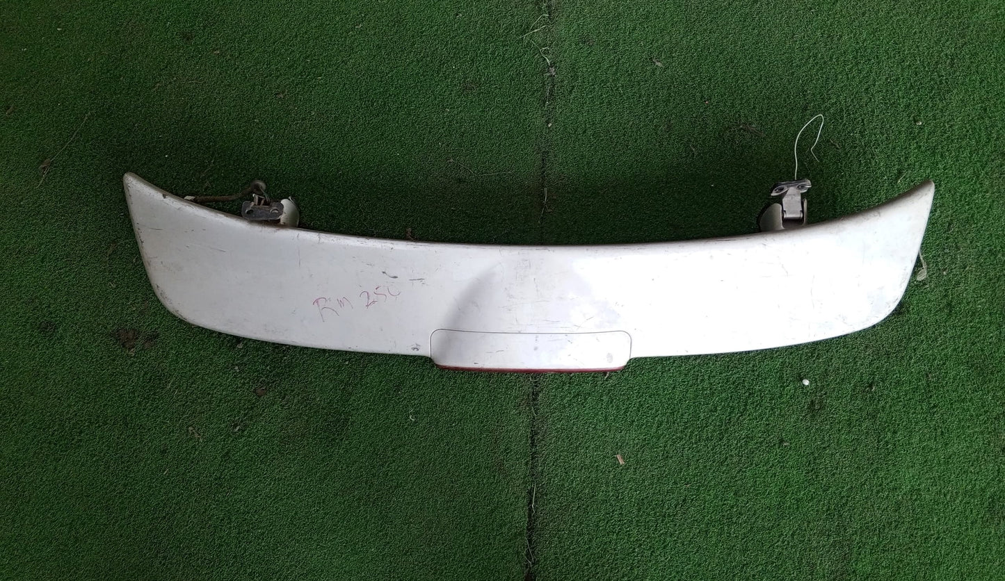 REXTON 2005 SPOILER SILVER (U) [SIR018]