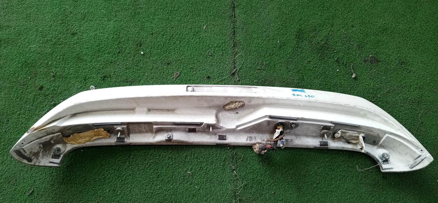 TOYOTA VELLFIRE SPOILER WHITE (U) [76085-58030740]