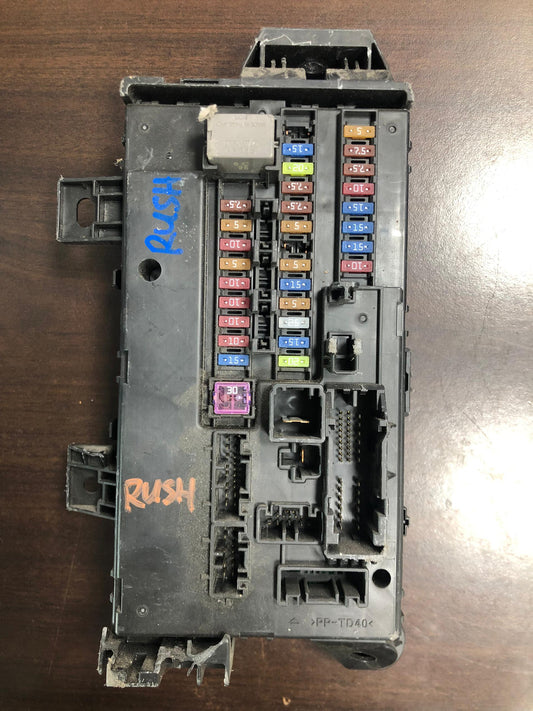 TOYOTA RUSH FUSE BOX (82600-BZ860)