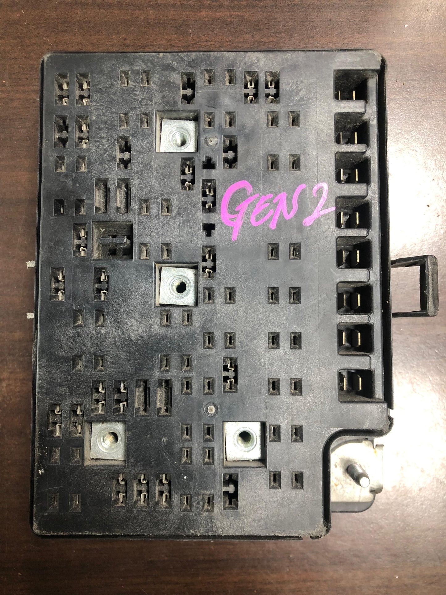 PROTON GEN2 FUSE BOX (PW853582)