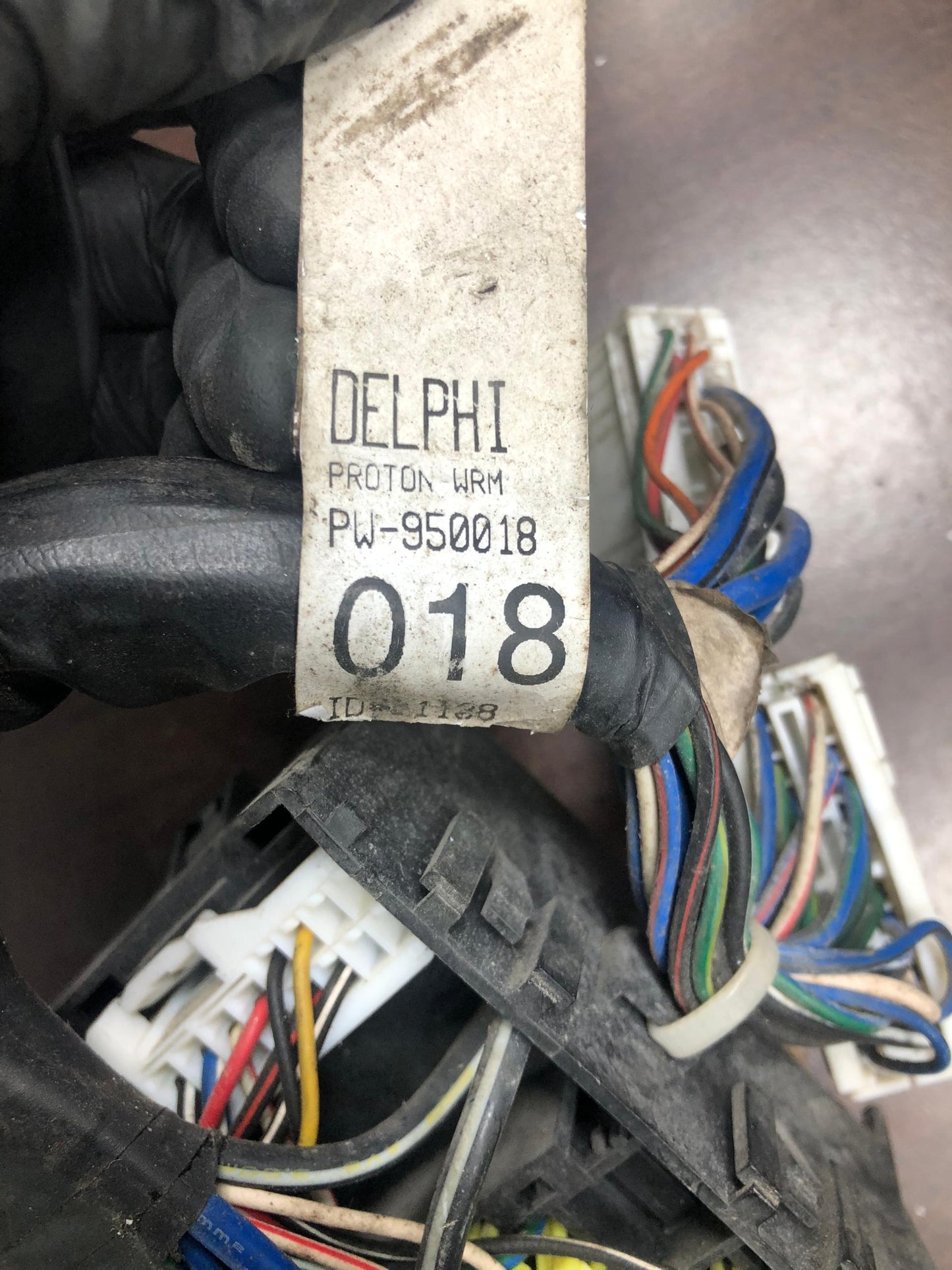 PROTON GEN2 FUSE BOX (PW950018)