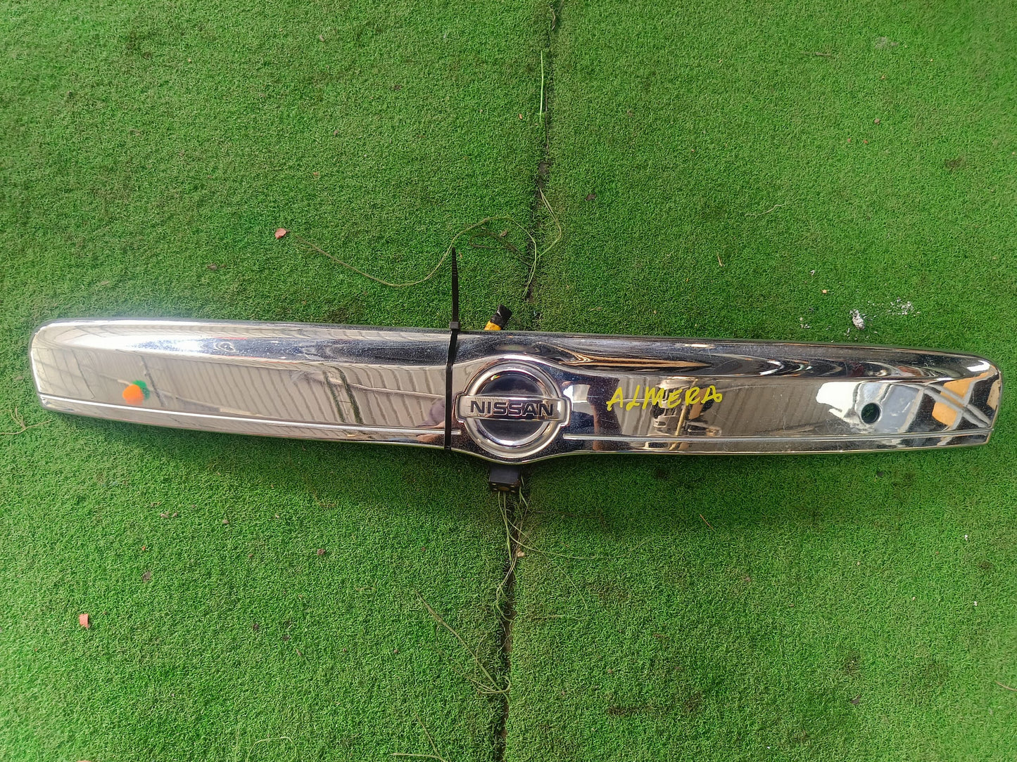 NISSAN ALMERA TAILGATE MOLDING (U)[TGM0007]
