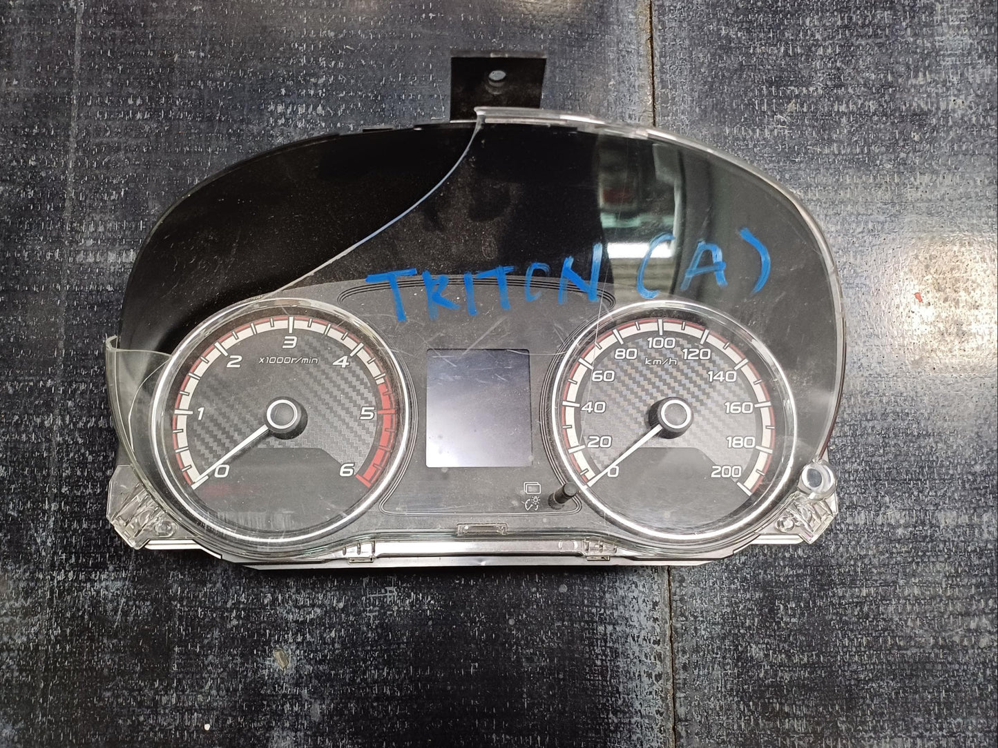 MITSUBISHI TRITON METER AT (U)[8100C555]
