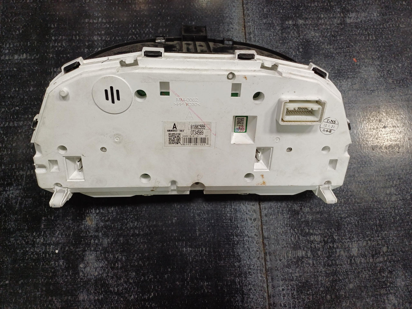 MITSUBISHI TRITON METER AT (U)[8100C555]