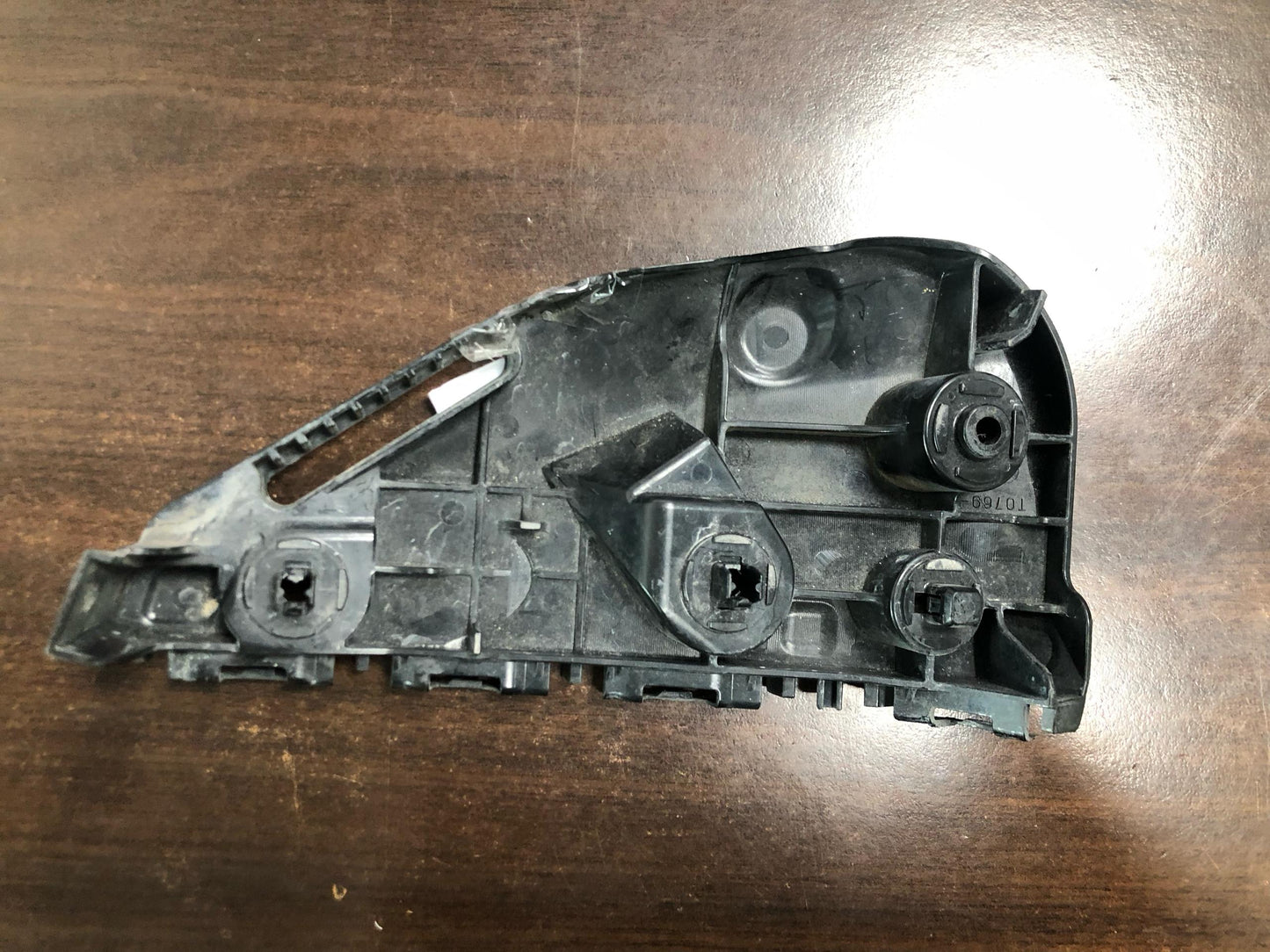 TOYOTA HILUX REVO FRONT BUMPER BRACKET RH (52115-0K180)